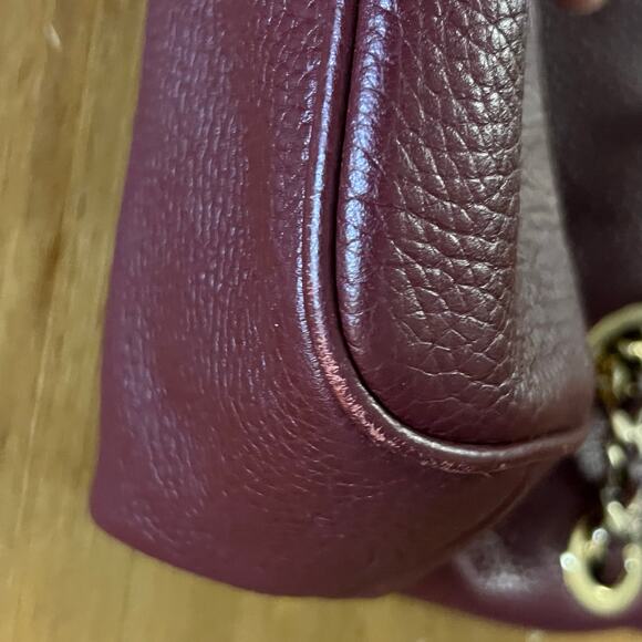 Michael Kors Frankie Pebbled Leather Bucket Shoulder Bag Chain Burgundy Gold - Picture 9 of 10
